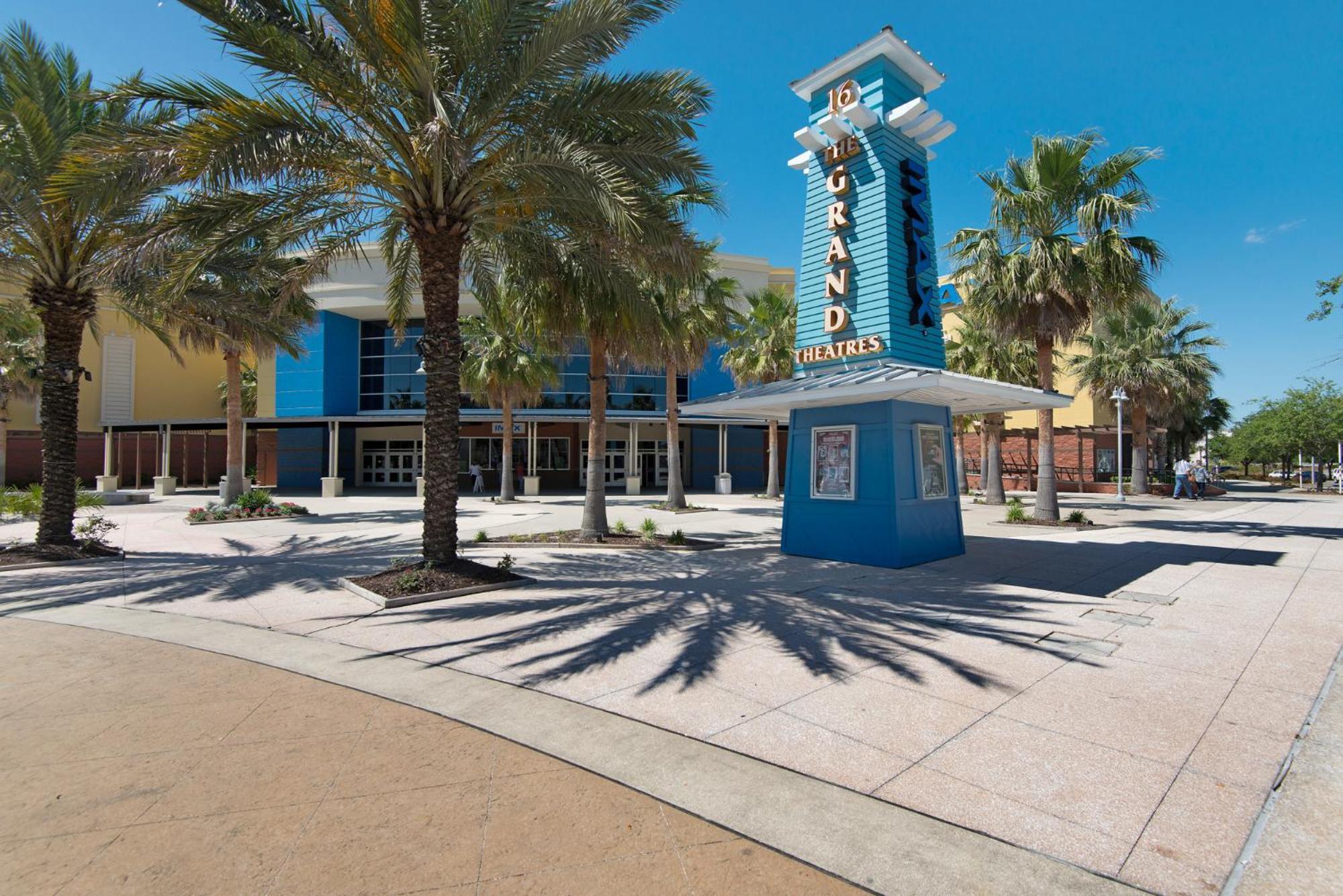 Large Balcony! Gulf Front Master Suite! Many Amenities On-site! * Panama City Beach
